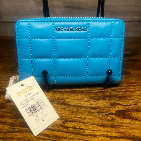 Michael Kors Handbags - Michael Kors Jet Set Quilted Compact Wallet - Santorini Blue NWT